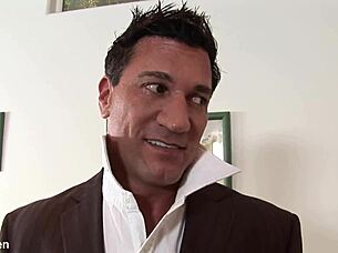 blonde honey giving a deepthroat blowjob 😏