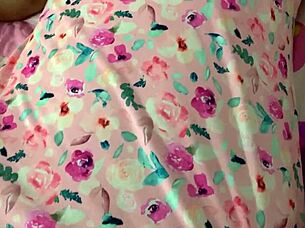 surprise my roommate masturbating and she lets me record