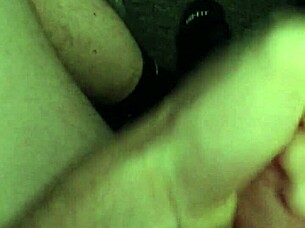 I watched her solo handjob until she came