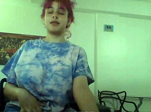 Dreianova says, 'Watch me masturbate live on Chaturbate?'