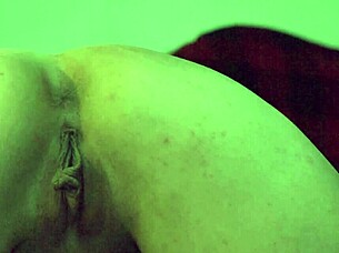 Slut Gets Pussy Stretched By Gloved Fist In Assplay