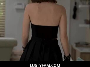 Guys Share Dakota Burns' Mouth And Teen 18+ Pussy