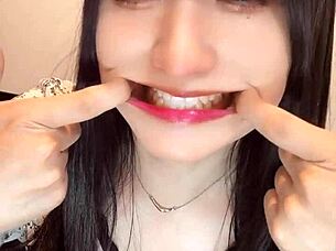 Short video for tooth fetish featuring beautiful japanese ladyboy masturbation