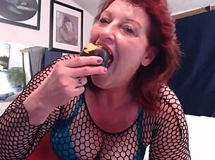 297 Dawnskye presenterar saftigt plommon följt av saftigare persika sommarlek med Dawn