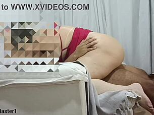 거룩한 척하는 섹시 이웃집 여자 베어백으로 박기