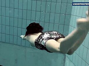 Flashing Bright Tits Underwater Drives Everyone Wild!