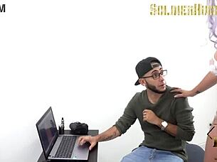 webcam model seduces me to fill her pussy with cum