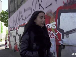 德国侦察 - 完美德国拉丁18+少女Caramella del X 被巨根猛干的粗糙自制片 😘