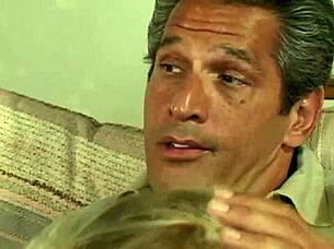 Chelsea Zinn's rough double penetration session.