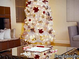 Gorgeous babe throat fucked before spoon pose. So hot! 🔥