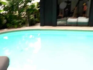 tease me with your cock while i cross my legs tight 😈