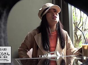 Asian amateur blowjob ends in facial cumshot