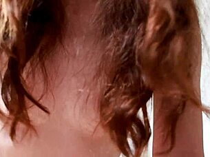 amateur japanese mature gets a huge creampie in her shaved pussy