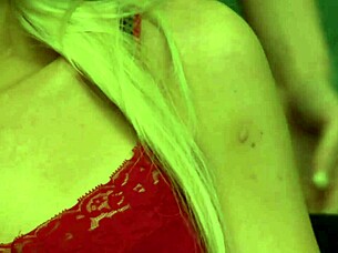 lux kassidy and antonia deona enjoy lesbian sex with toys 😘