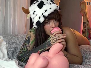 Sex-crazed girlfriend watches trans squirt on monster dick mrlsexdoll