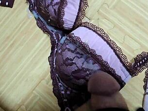 Narrative of cumshot on step sister's pink leopard print bra with black lingerie