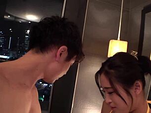 Asian amateur blowjob ends in facial cumshot