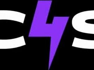 fingering that milf lesbian babe in stockings