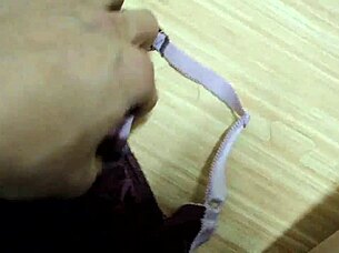 Narrative of cumshot on step sister's pink leopard print bra with black lingerie