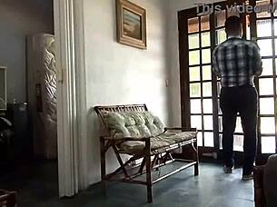 Jardineiro Mega-Dotado Macetando Pica Grossa Ate Gozar Urso Brasileiro Fodendo Caceta Ate Jorrar Leite Dotado Tocando Punheta Na Fazenda