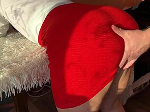 big juicy ass enjoying the sun outside.