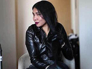 Leather glove fetish ASMR 😍