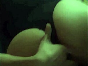 Doña Mary Gives Rich Sentones And Pussy Licking In Home Video!