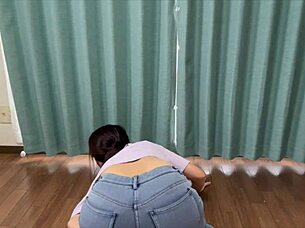 College girl masturbates in smelly jeans