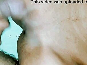 Painful fucking stretches teen's big pussy. 😖