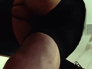 testing the new sling for bareback anal hardcore with memphisfreaks and 901freaks