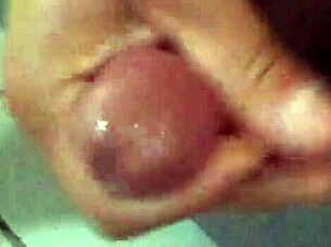 the masseuse gives a special cock massage that leads to masturbation