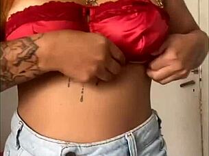 v�deo personalizado de exibi��o com sainha