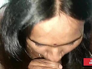 armpit kissing and spit kissing during close up fuck