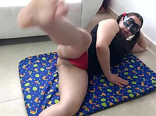 milf latina begs hijastro to film her big gym workout then rewards him by taking his verga deep in concha and sucking out leche