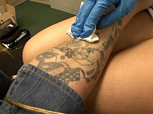 Fucking Tattooed Milf Emily Parker!