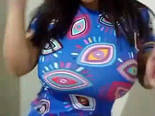 Le Bailo por Cam a Mi Novio con Besos y Tetas Naturales