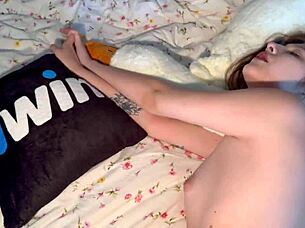 Cute little 18+ hottie jerking off with her tits and cumming