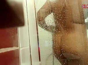 Don't pass my pussy please fuck me!