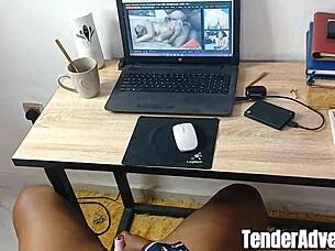 I stopped by her office to deliver this big black dick, and she orgasmed in doggystyle