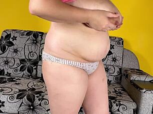 Pregnant Milf Shows Huge Boobs Milk