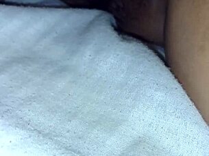 woman masturbates to orgasm with sextoy creampie!