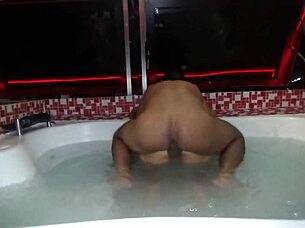 Is this cheating hotwife getting mouth fucked by her bbc bull?