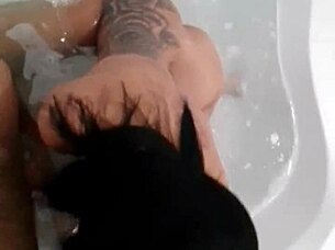 escort gives blowjob and pussy in jacuzzi at motel