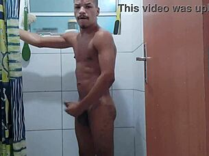 I woke up horny and came in the shower