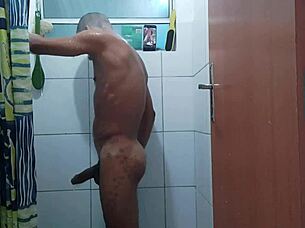 I woke up horny and came in the shower