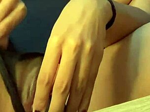 Ofere�o meu cuzinho para fazer meu primeiro anal tenho 18 anos rosa vermelha