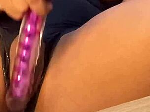 Ofere�o meu cuzinho para fazer meu primeiro anal tenho 18 anos rosa vermelha