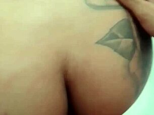 escort gives blowjob and pussy in jacuzzi at motel