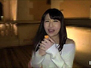 Maehara Sara screams while sucking cock