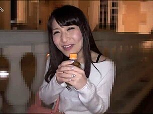 Maehara Sara screams while sucking cock